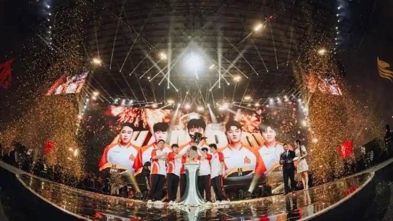 英雄联盟选手位置分工与职责差异对比